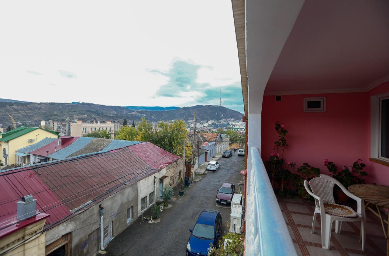 Hotel Isaka Tiflis Exterior foto