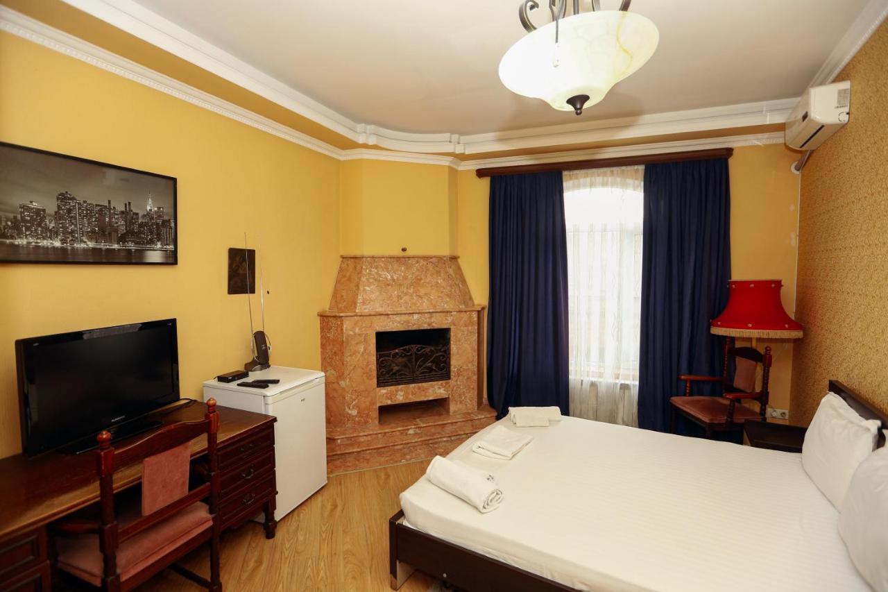 Hotel Isaka Tiflis Exterior foto