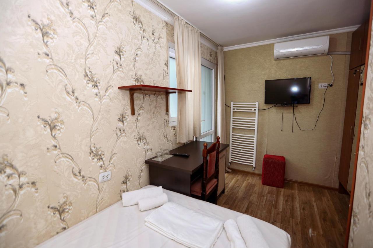 Hotel Isaka Tiflis Exterior foto